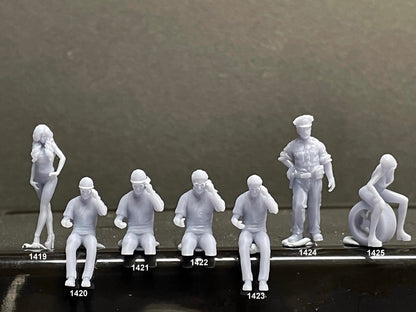 1:64 Miniature Human Figures - Resin / unpainted - great for Dioramas / Hot Wheels - Made in the USA GROUP 279 - Miniature Figures