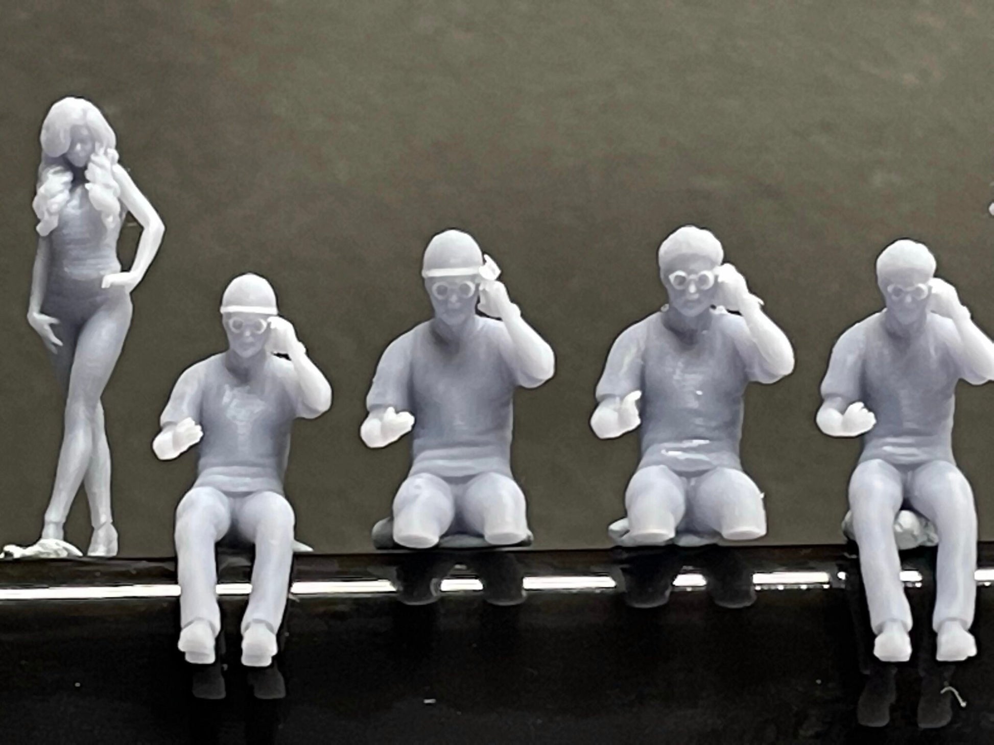 1:64 Miniature Human Figures - Resin / unpainted - great for Dioramas / Hot Wheels - Made in the USA GROUP 279 - Miniature Figures