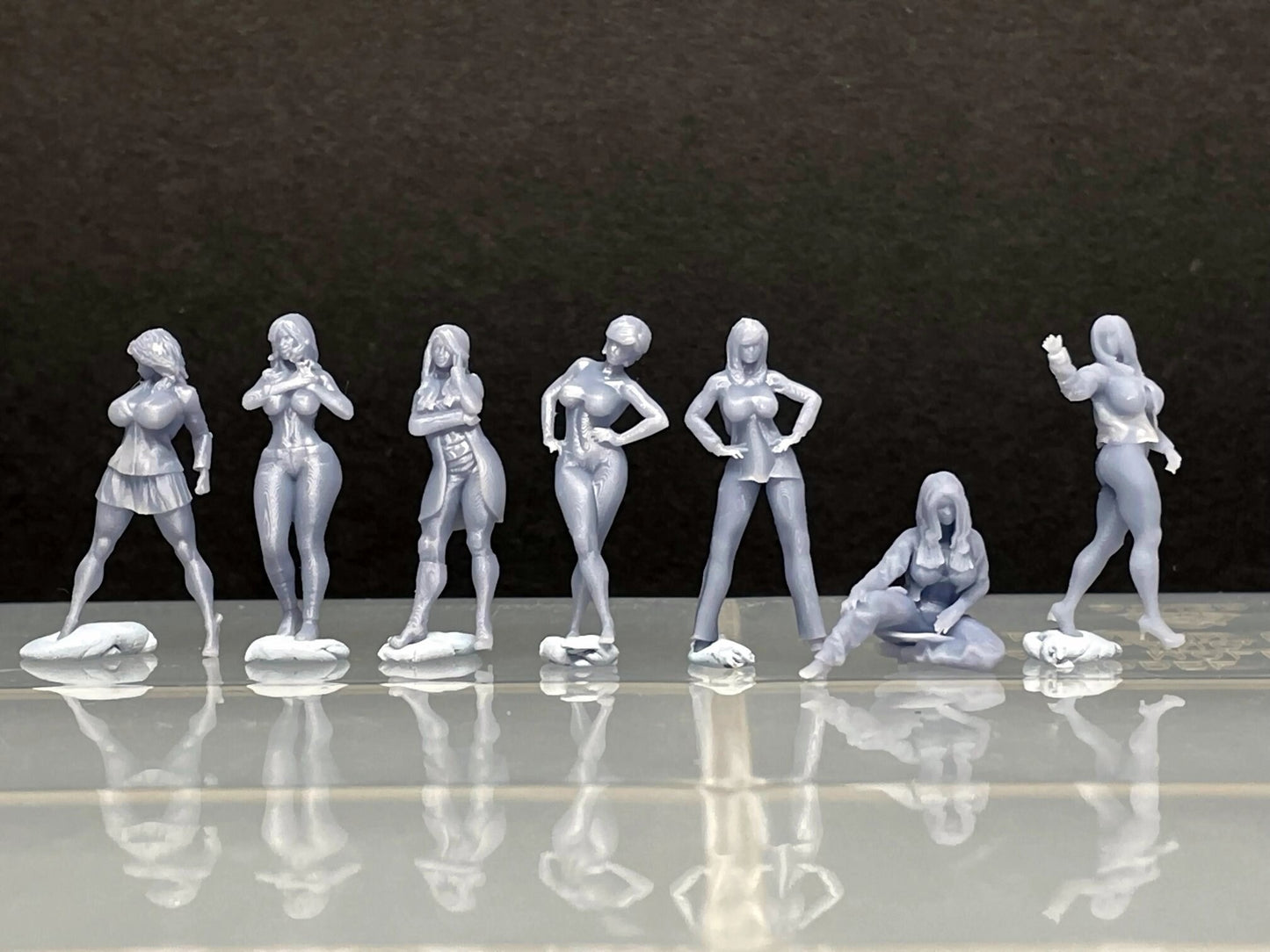 1:64 Miniature Human Figures - Resin / unpainted - great for Dioramas / Hot Wheels - Made in the USA GROUP 317 - Miniature Figures