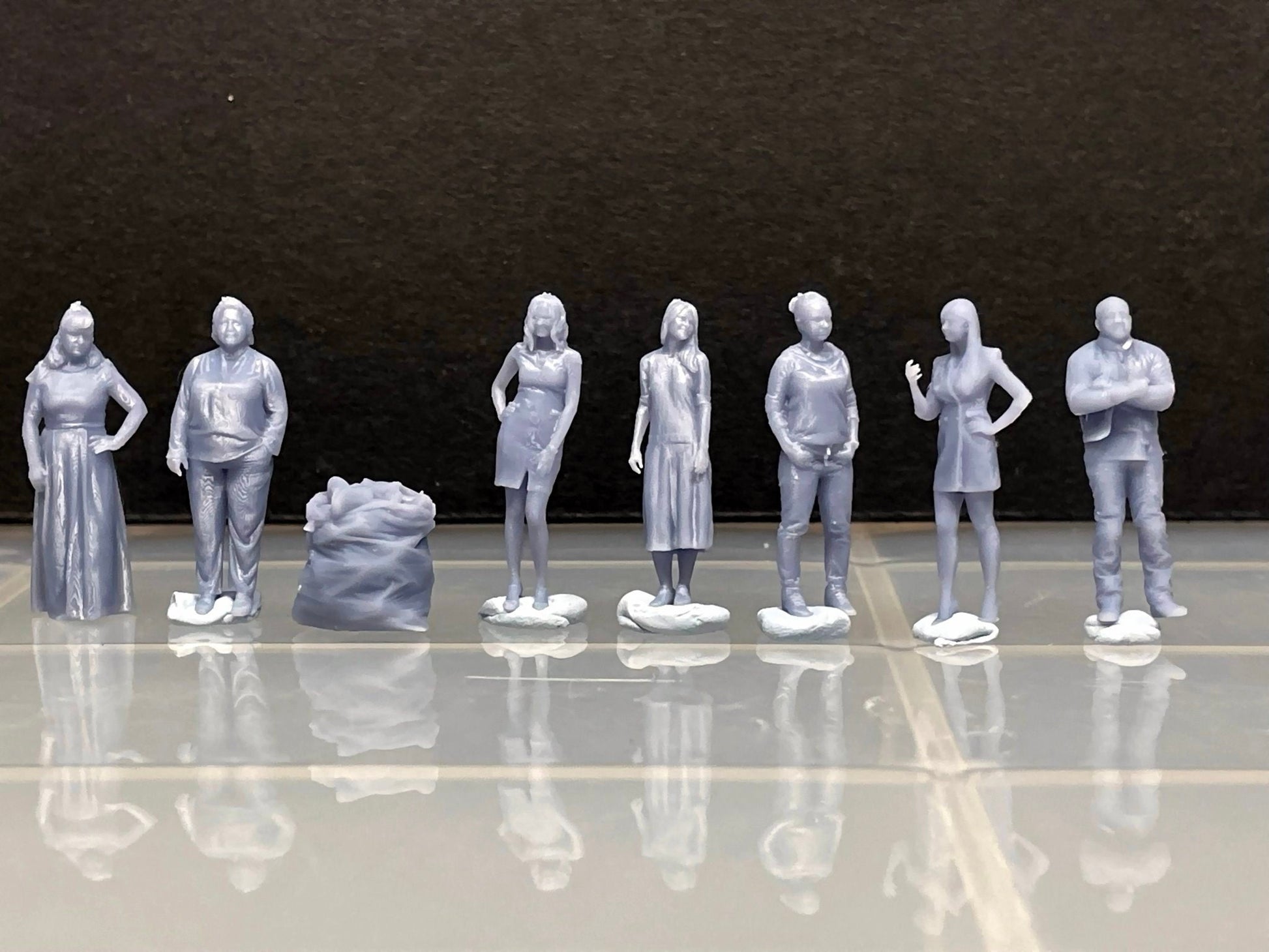 1:64 Miniature Human Figures - Resin / unpainted - great for Dioramas / Hot Wheels - Made in the USA GROUP 320 - Miniature Figures