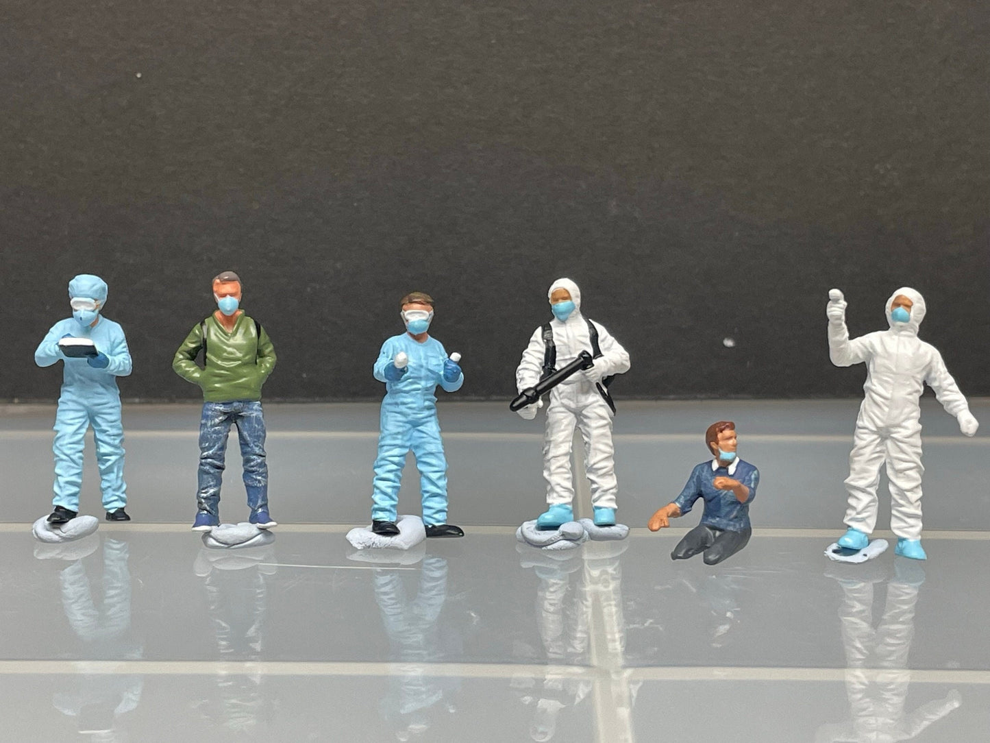 1:64 Miniature Human Figures - Diecast Metal - great for Dioramas / Hot Wheels -Hazmat Crew SET - Miniature Figures