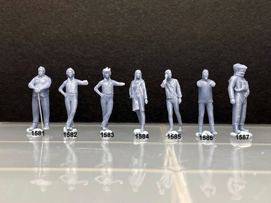 1:64 Miniature Human Figures - Resin / unpainted - great for Dioramas / Hot Wheels - Made in the USA GROUP 296 - Miniature Figures