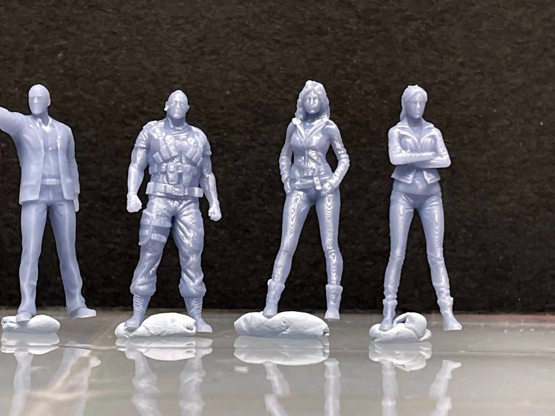 1:64 Miniature Human Figures - Resin / unpainted - great for Dioramas / Hot Wheels - Made in the USA GROUP 297 - Miniature Fast & Furious