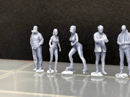 1:64 Miniature Human Figures - Resin / unpainted - great for Dioramas / Hot Wheels - Made in the USA GROUP 294 - Miniature Figures