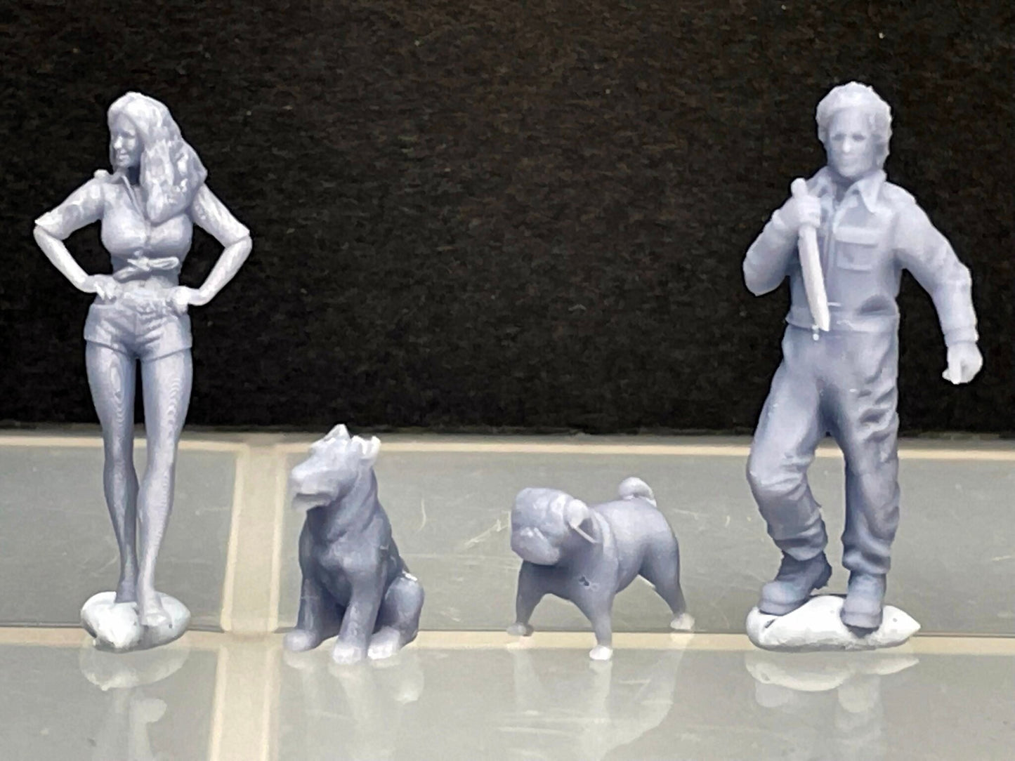 1:64 Miniature Human Figures - Resin / unpainted - great for Dioramas / Hot Wheels - Made in the USA GROUP 303 - Miniature 1.10