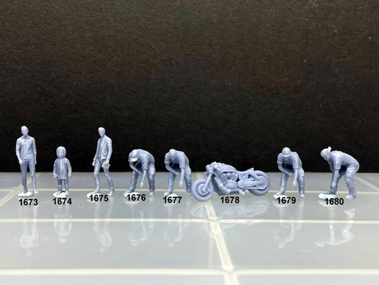 1:64 Miniature Human Figures - Resin / unpainted - great for Dioramas / Hot Wheels - Made in the USA GROUP 307 - Miniature Fast & Furious