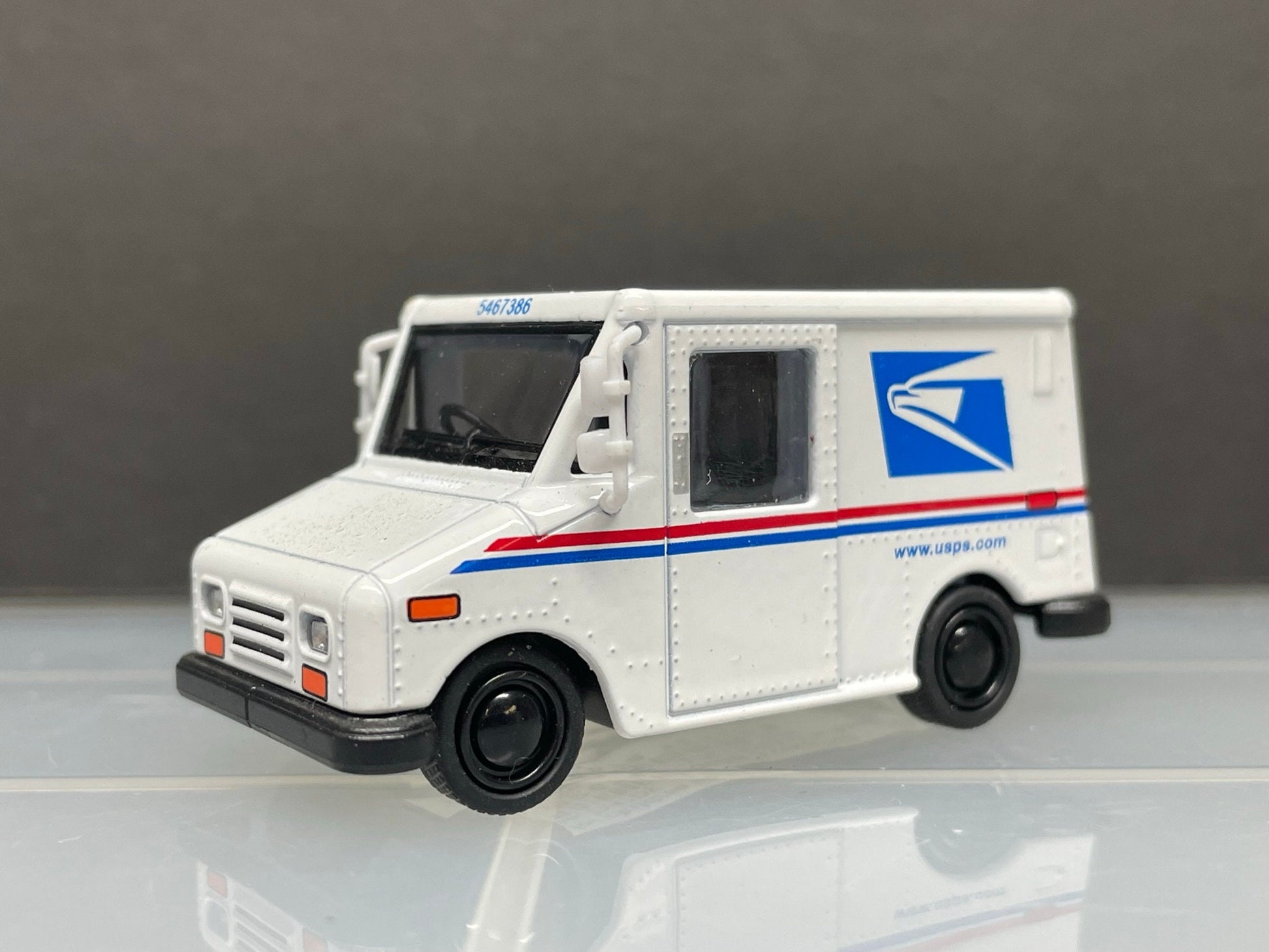 USPS Keycain - United States Postal Truck Keychain - Great Gift for the Mail Carrier