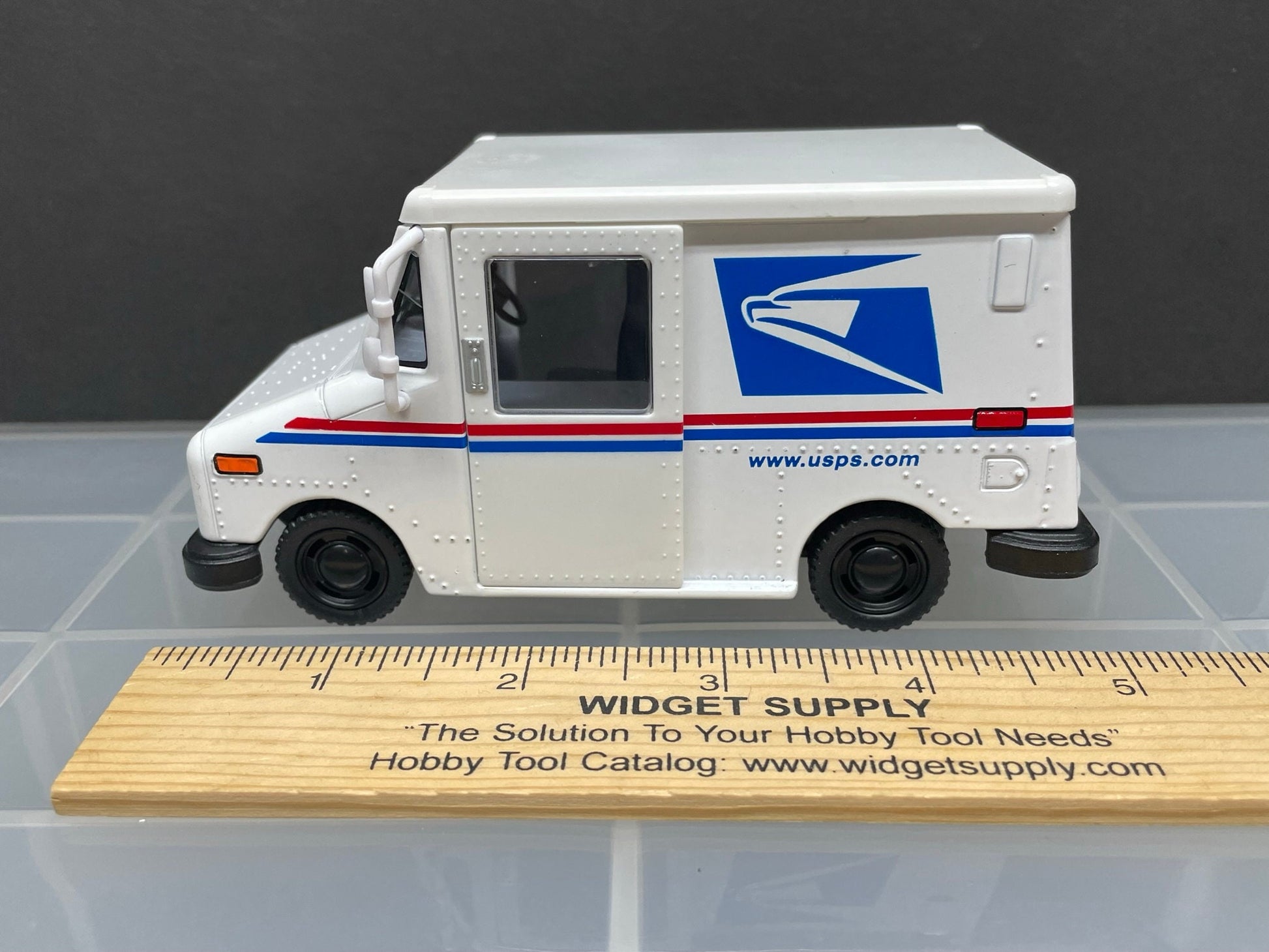 1:36 Under 5" USPS LLV Mail Delivery Truck - Great For Dioramas & Diecast Photography - Very Detailed