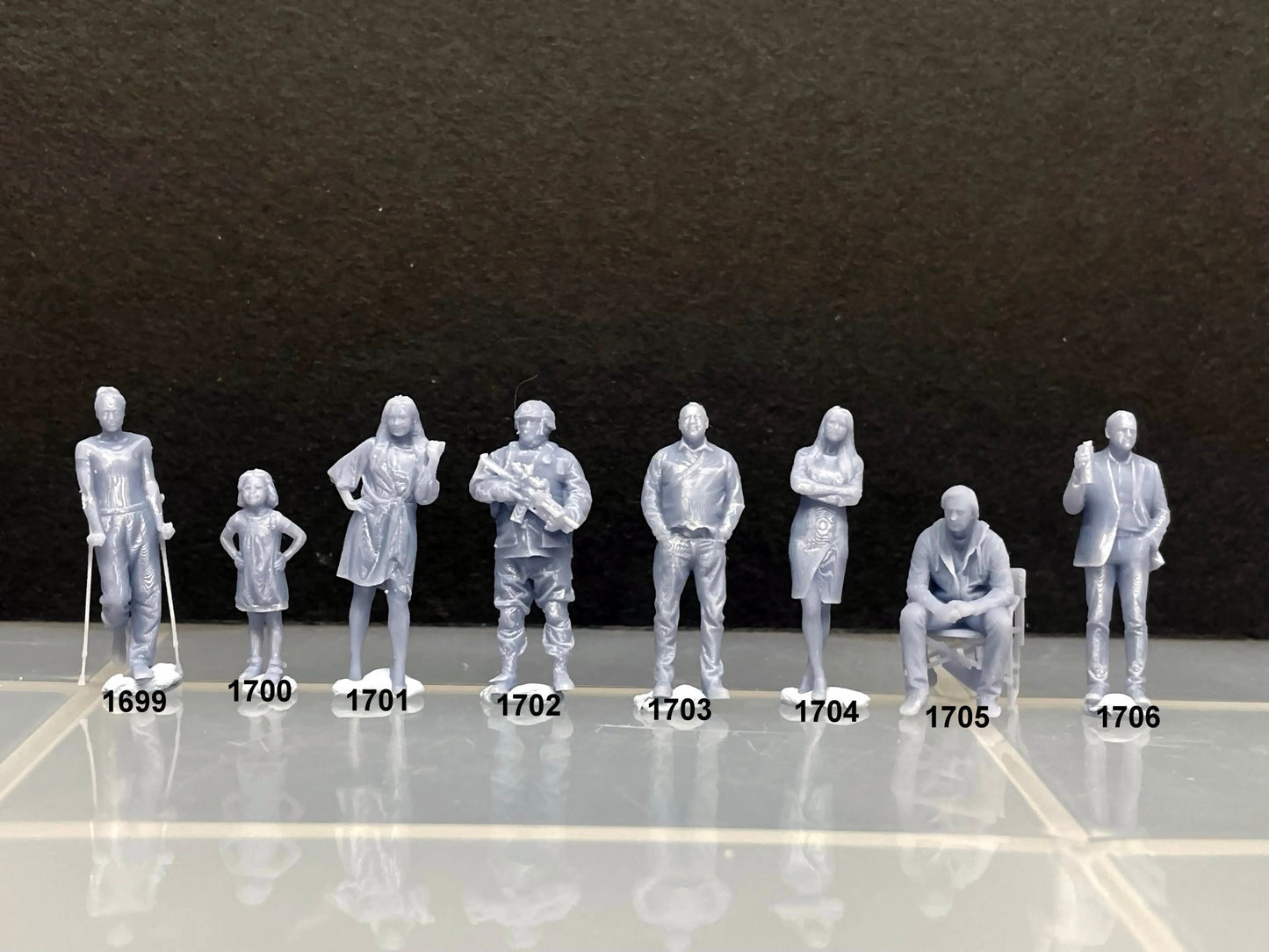 1:64 Miniature Human Figures - Resin / unpainted - great for Dioramas / Hot Wheels - Made in the USA GROUP 310 - Miniature 1.10"