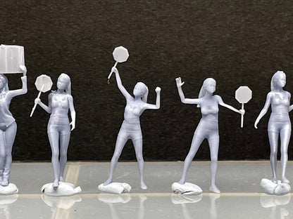 1:64 Miniature Human Figures - Resin / unpainted - great for Dioramas / Hot Wheels - Made in the USA LOT 322 - Miniature 1.10"