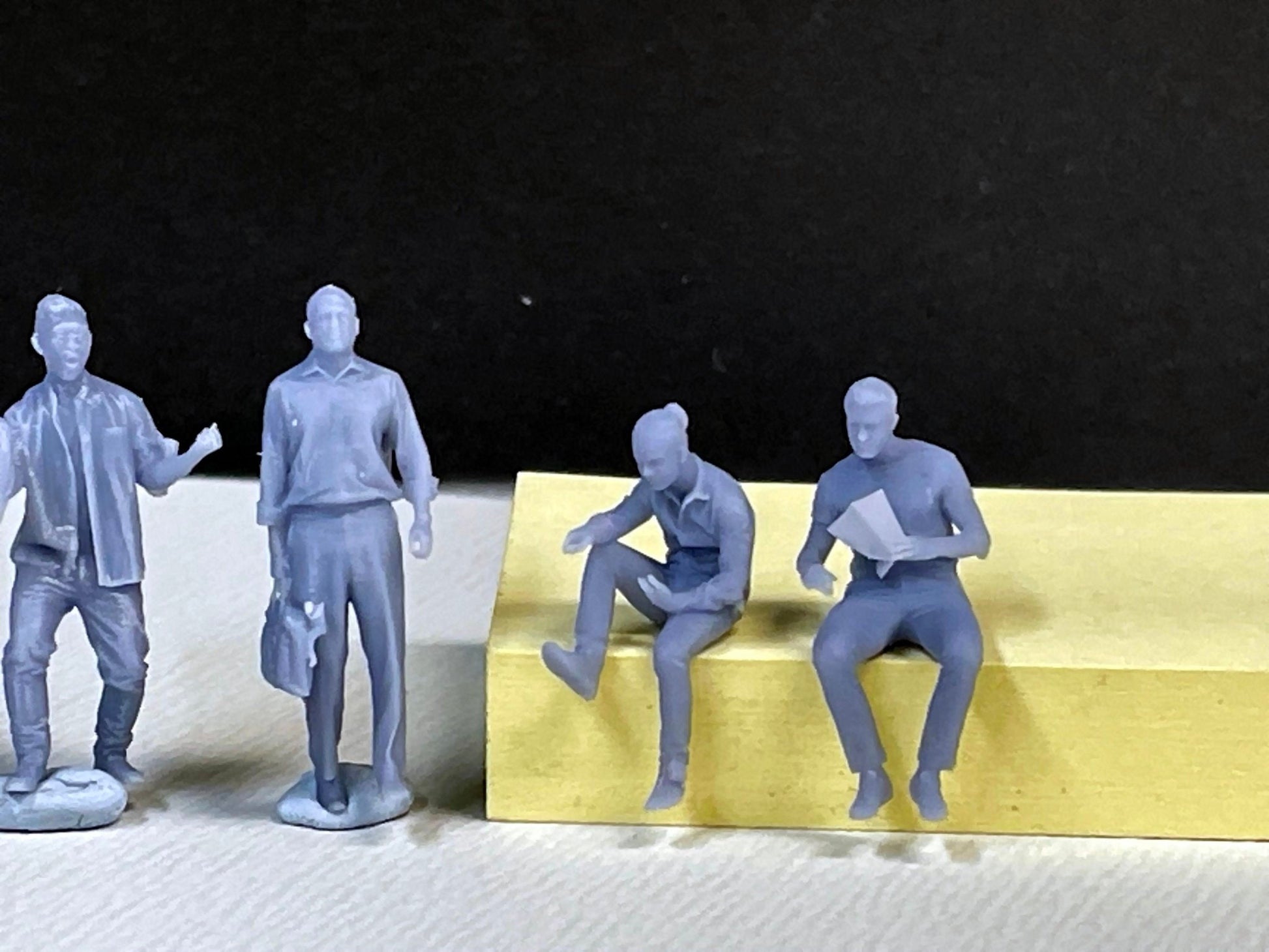 1:64 Miniature Human Figures - Resin / unpainted - great for Dioramas / Hot Wheels - Made in the USA LOT 420 - Miniature 1.10"