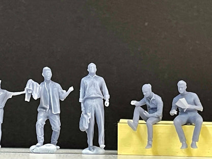 1:64 Miniature Human Figures - Resin / unpainted - great for Dioramas / Hot Wheels - Made in the USA LOT 420 - Miniature 1.10"