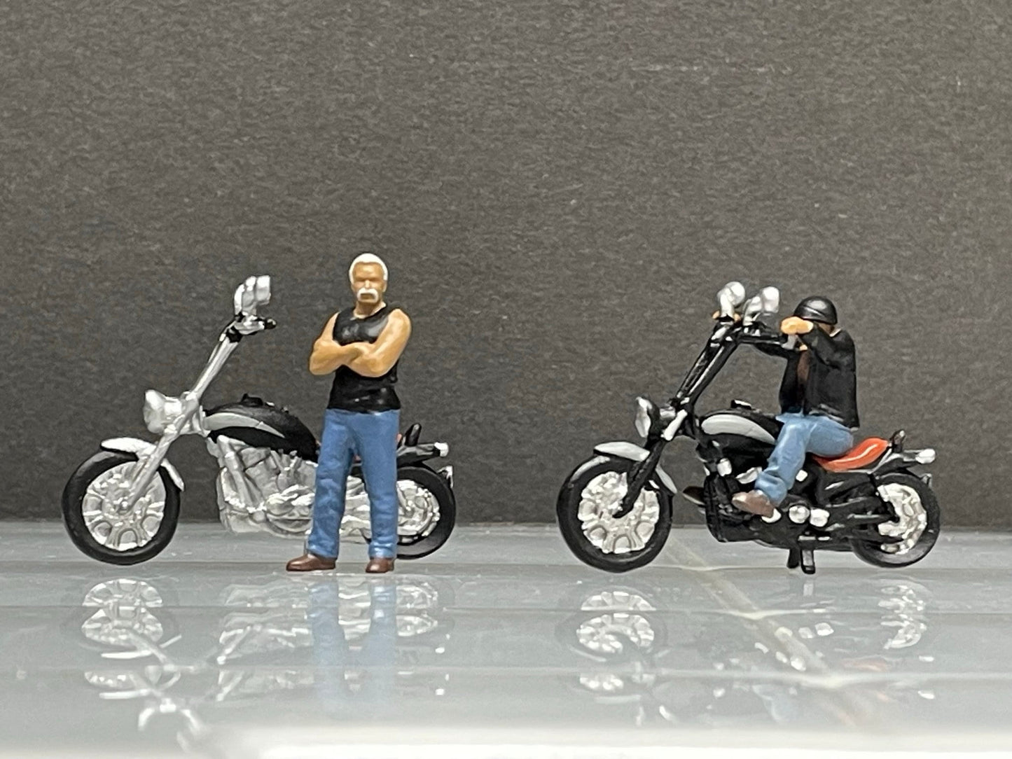 1:64 Miniature Human Figures - Diecast Metal - great for Dioramas / Hot Wheels -Bike Dudez with their Choppers SET - Miniature Figures