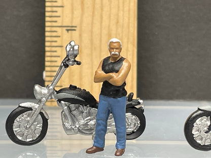 1:64 Miniature Human Figures - Diecast Metal - great for Dioramas / Hot Wheels -Bike Dudez with their Choppers SET - Miniature Figures