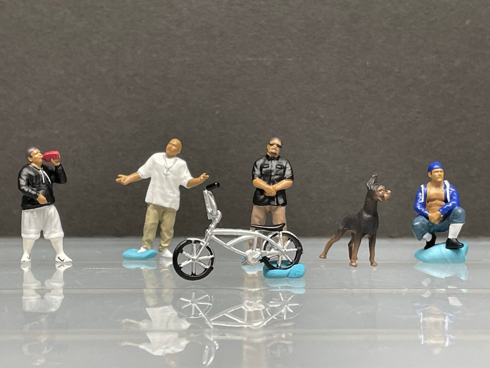 1:64 Miniature Human Figures - Diecast Metal - great for Dioramas / Hot Wheels - Lowriders Life SET - Miniature Figures