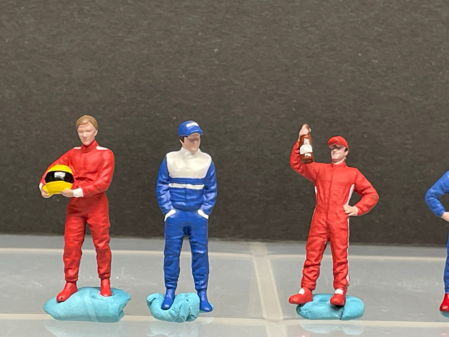 1:64 Miniature Human Figures - Diecast Metal - great for Dioramas / Hot Wheels - Race Car Drivers SET - Miniature Figures