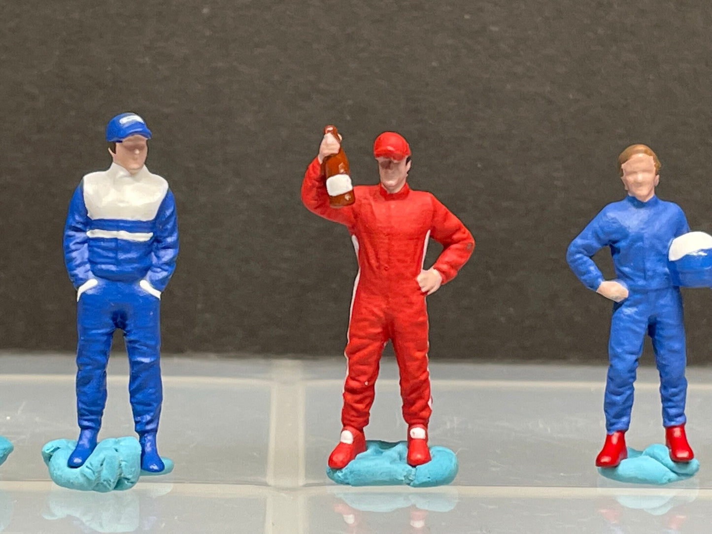 1:64 Miniature Human Figures - Diecast Metal - great for Dioramas / Hot Wheels - Race Car Drivers SET - Miniature Figures