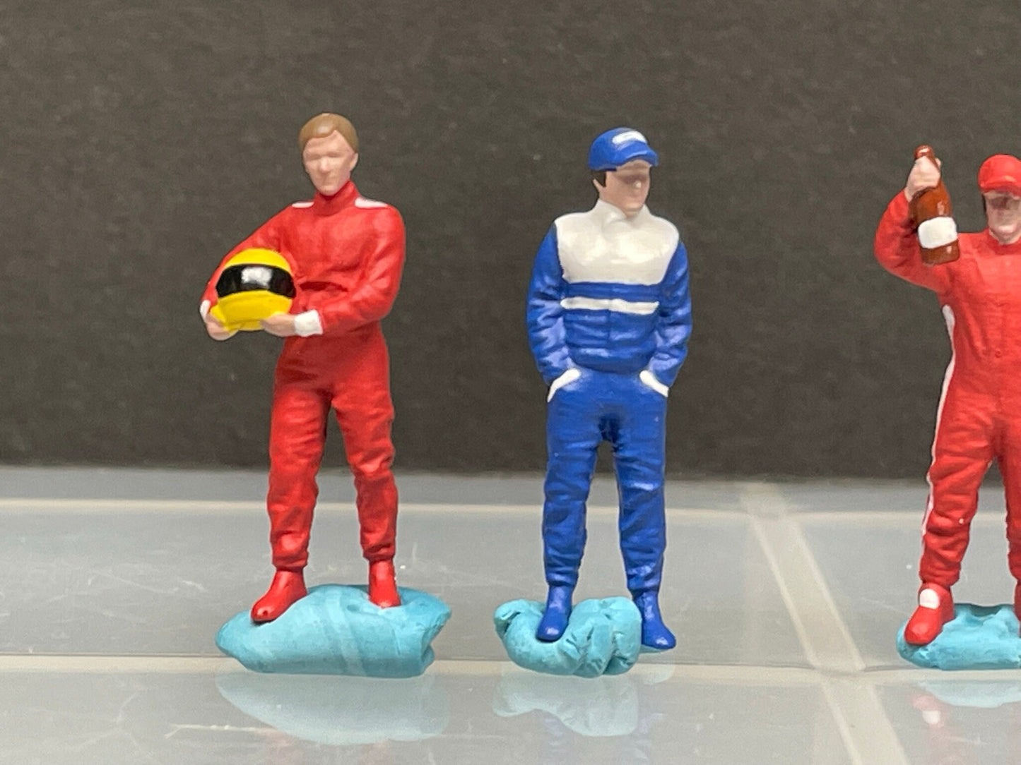 1:64 Miniature Human Figures - Diecast Metal - great for Dioramas / Hot Wheels - Race Car Drivers SET - Miniature Figures