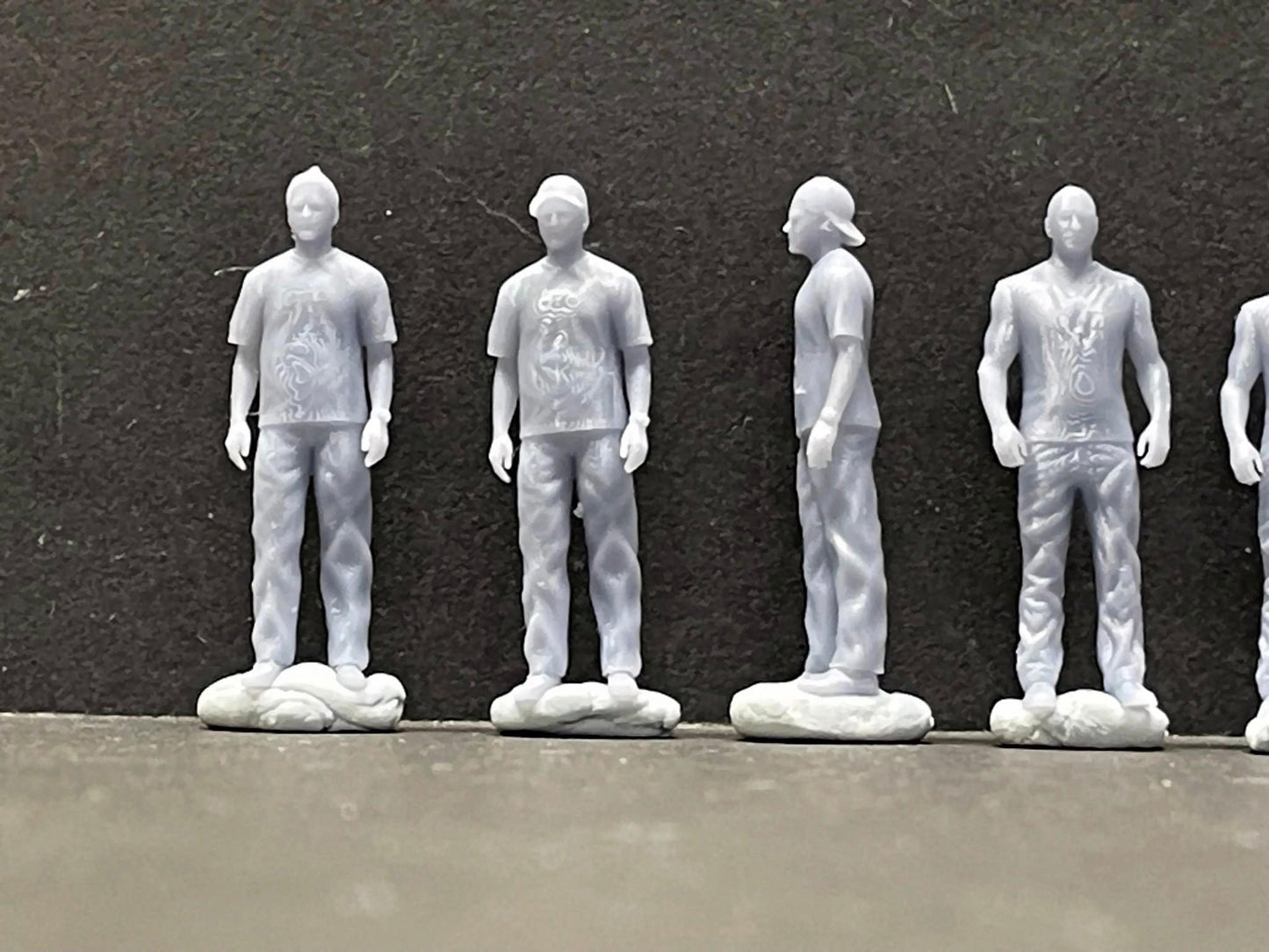 1:64 Miniature Human Figures - Resin / unpainted - great for Dioramas / Hot Wheels - Made in the USA Fast & Furious - Miniature 1.10"