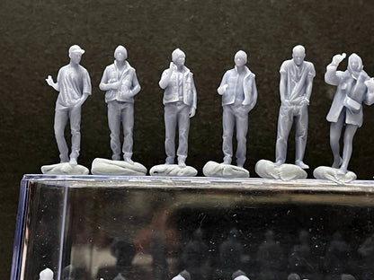 1:64 Miniature Human Figures - Resin / unpainted - great for Dioramas / Hot Wheels - Made in the USA LOT 510 - Miniature 1.10"