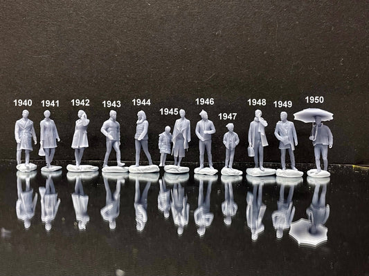 1:64 Miniature Human Figures - Resin / unpainted - great for Dioramas / Hot Wheels - Made in the USA LOT 401 - Miniature 1.10"