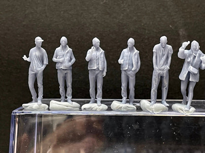 1:64 Miniature Human Figures - Resin / unpainted - great for Dioramas / Hot Wheels - Made in the USA LOT 510 - Miniature 1.10"