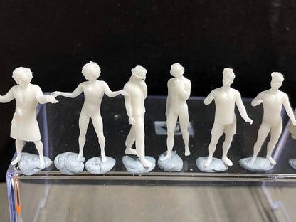 1:64 Miniature Human Figures - Resin / unpainted - great for Dioramas / Hot Wheels - Made in the USA LOT 515 - Miniature 1.10"