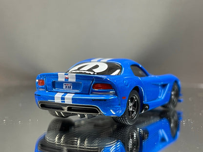 1-64 Scale / S-Scale 2008 Dodge Viper SRT10 in Blue -Great For Dioramas & Diecast Photography