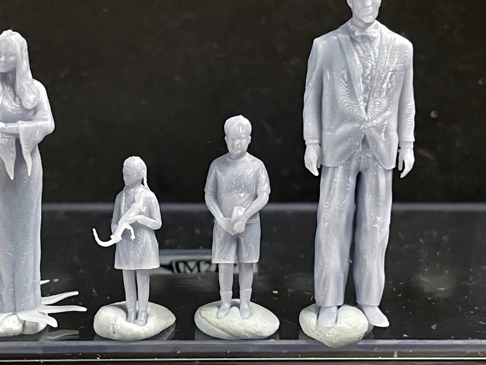 1:64 Miniature Human Figures - Resin / unpainted - great for Dioramas / Hot Wheels - Made in the USA Adams Family - Miniature 1.10"