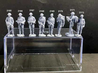 1:64 Miniature Human Figures - Resin / unpainted - great for Dioramas / Hot Wheels - Made in the USA LOT 519 - Miniature 1.10"