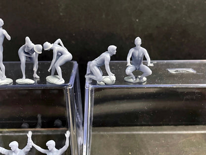 1:64 Miniature Human Figures - Resin / unpainted - great for Dioramas / Hot Wheels - Made in the USA LOT 518 - Miniature 1.10"