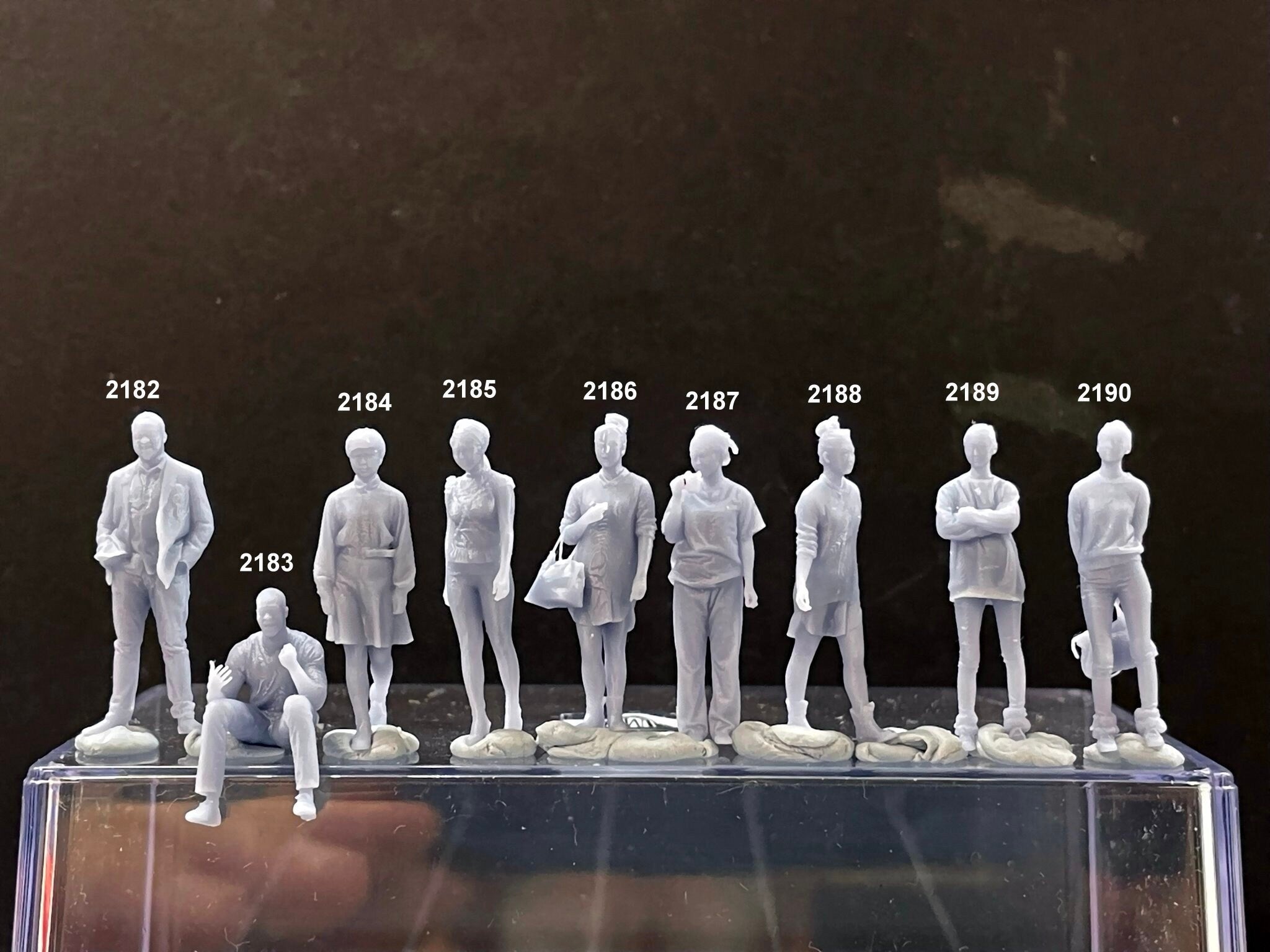 Mini Human Figure 1:64 Miniature Human Figures - Resin / unpainted - great for Dioramas ...