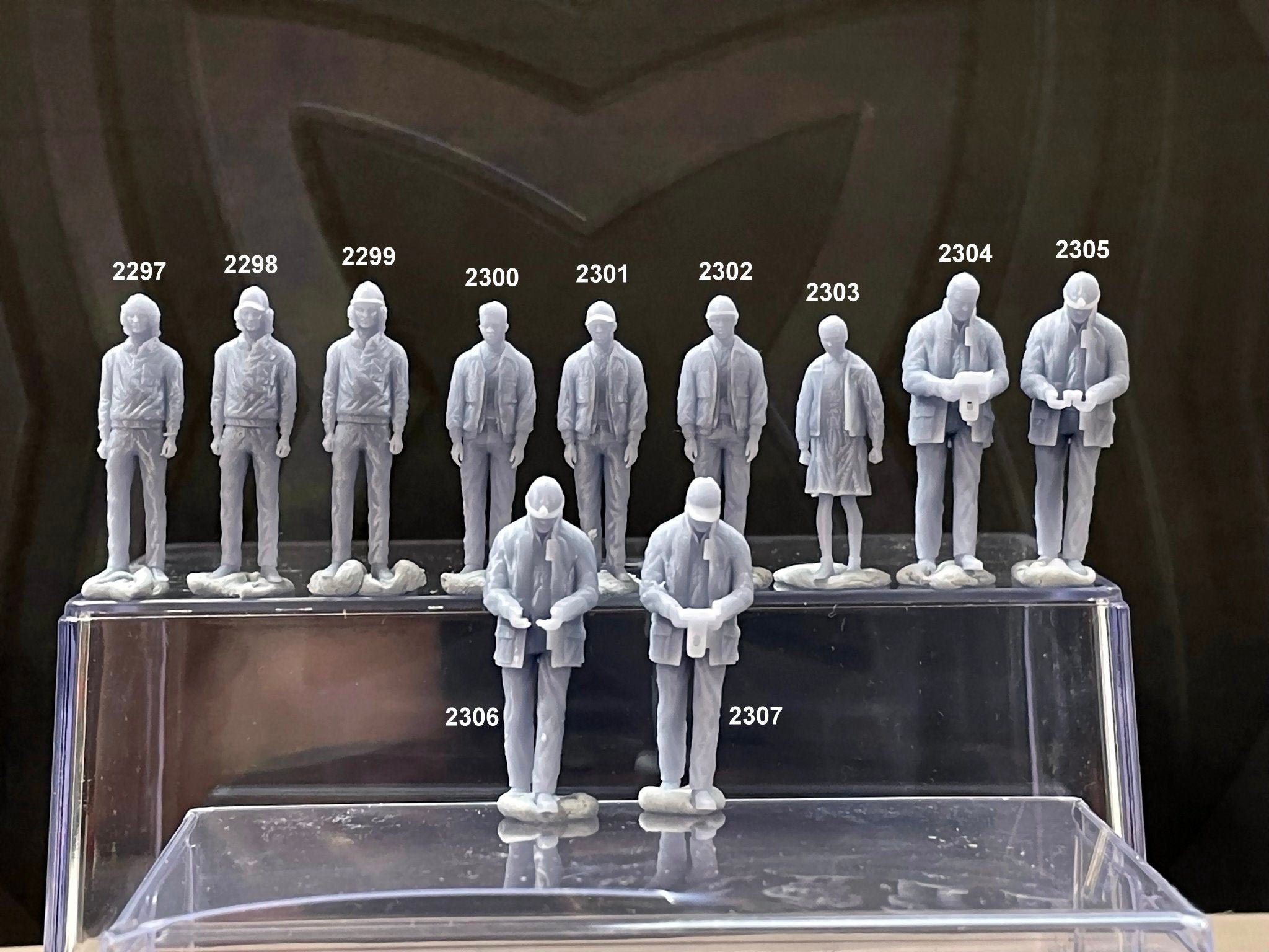 Mini Human Figure 1:64 Miniature Human Figures - Resin / unpainted - great for Dioramas ...
