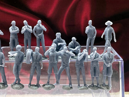 1:64 Miniature Human Figures - Resin / unpainted - great for Dioramas / Hot Wheels - Made in the USA LOT 549 - Miniature 1.10"