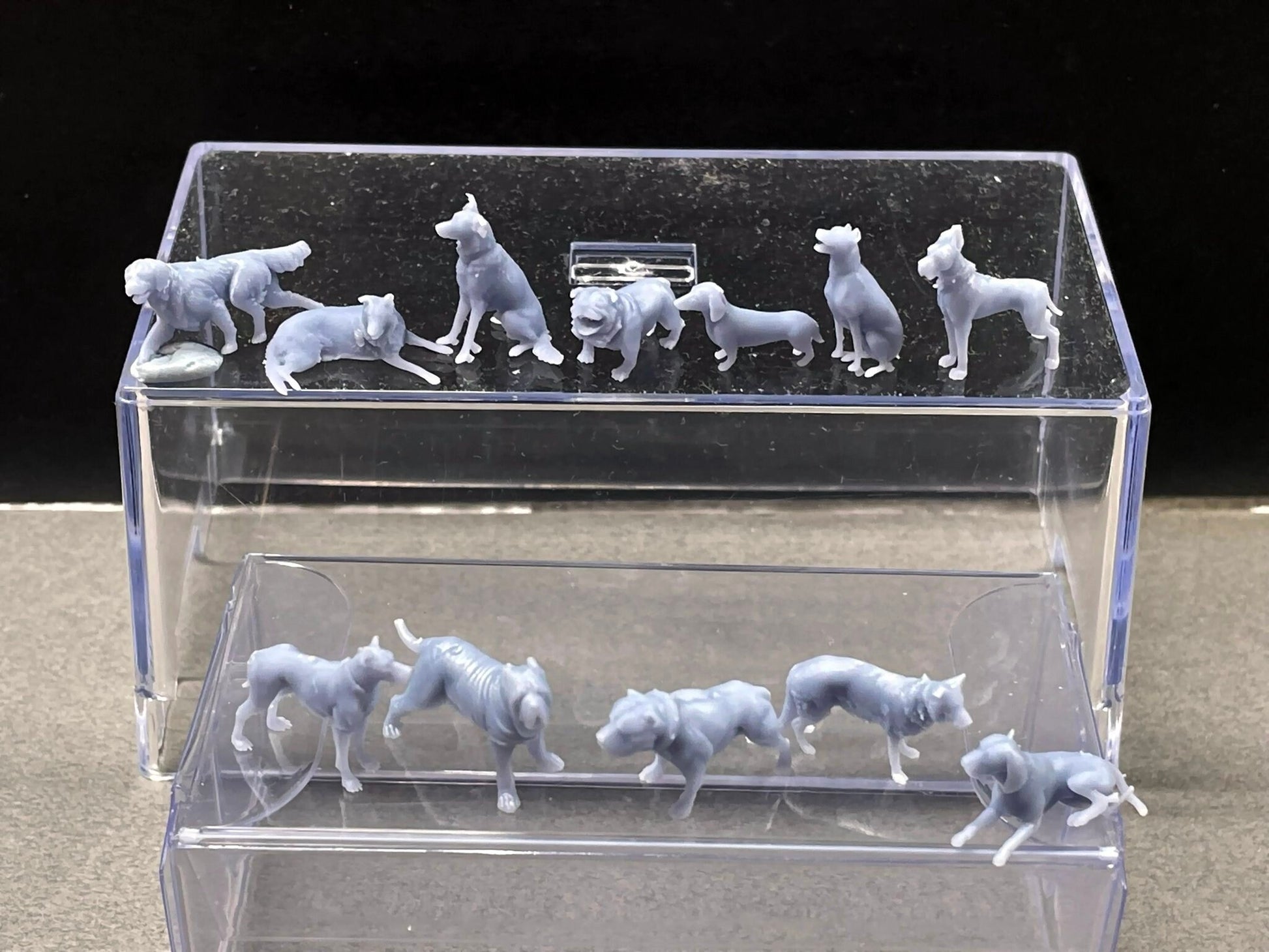 1:64 Miniature Human Figures - Resin / unpainted - great for Dioramas / Hot Wheels - Made in the USA LOT 556 - Miniature 1.10"