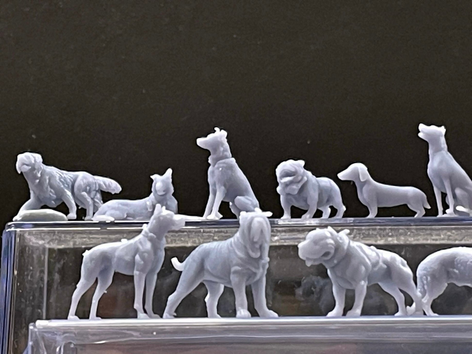 1:64 Miniature Human Figures - Resin / unpainted - great for Dioramas / Hot Wheels - Made in the USA LOT 556 - Miniature 1.10"