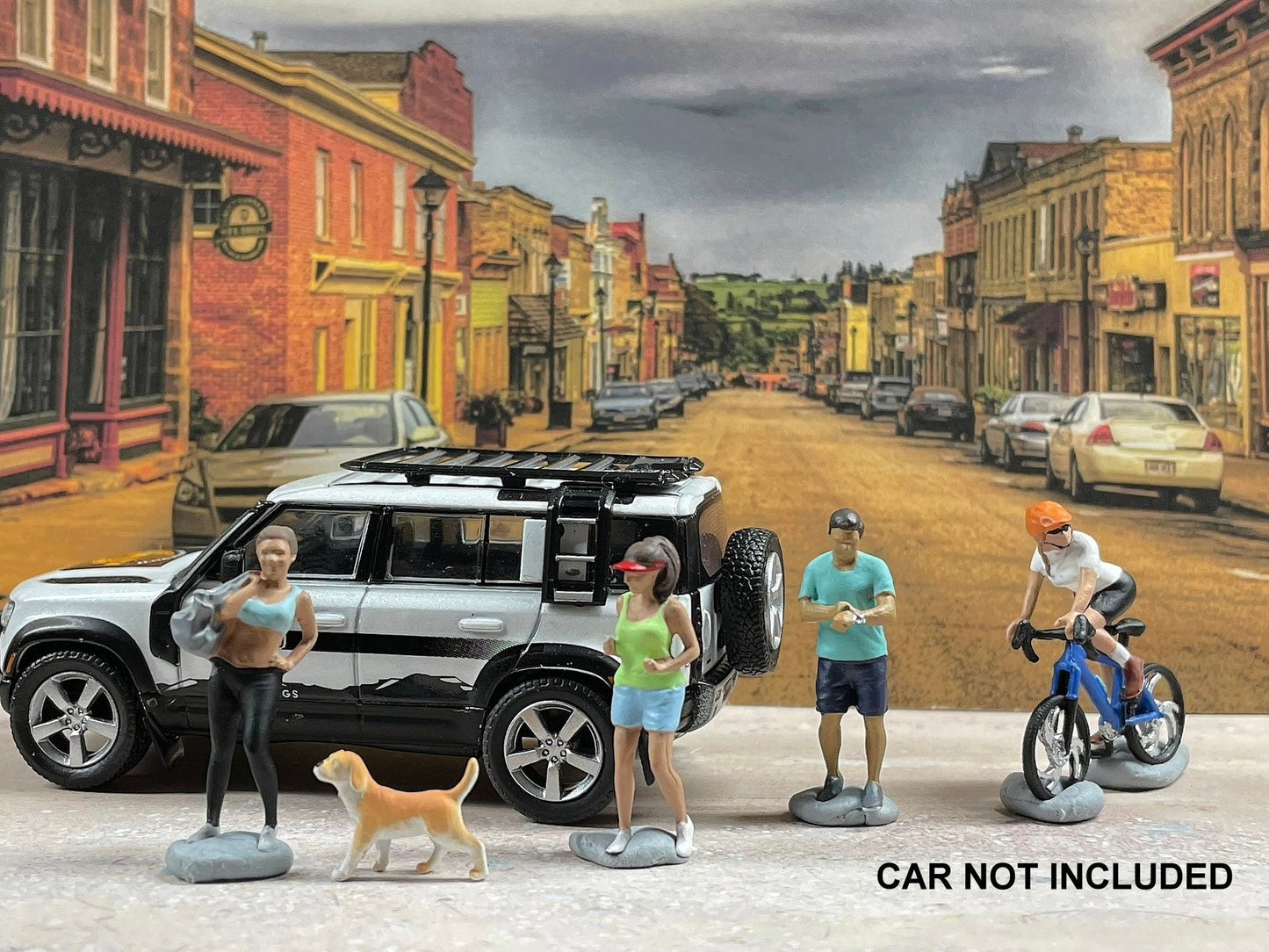 1:64 Miniature Human Figures - Painted SET - great for Dioramas / Hot Wheels - Weekend Gang - Miniatures 1.10" Tarmac