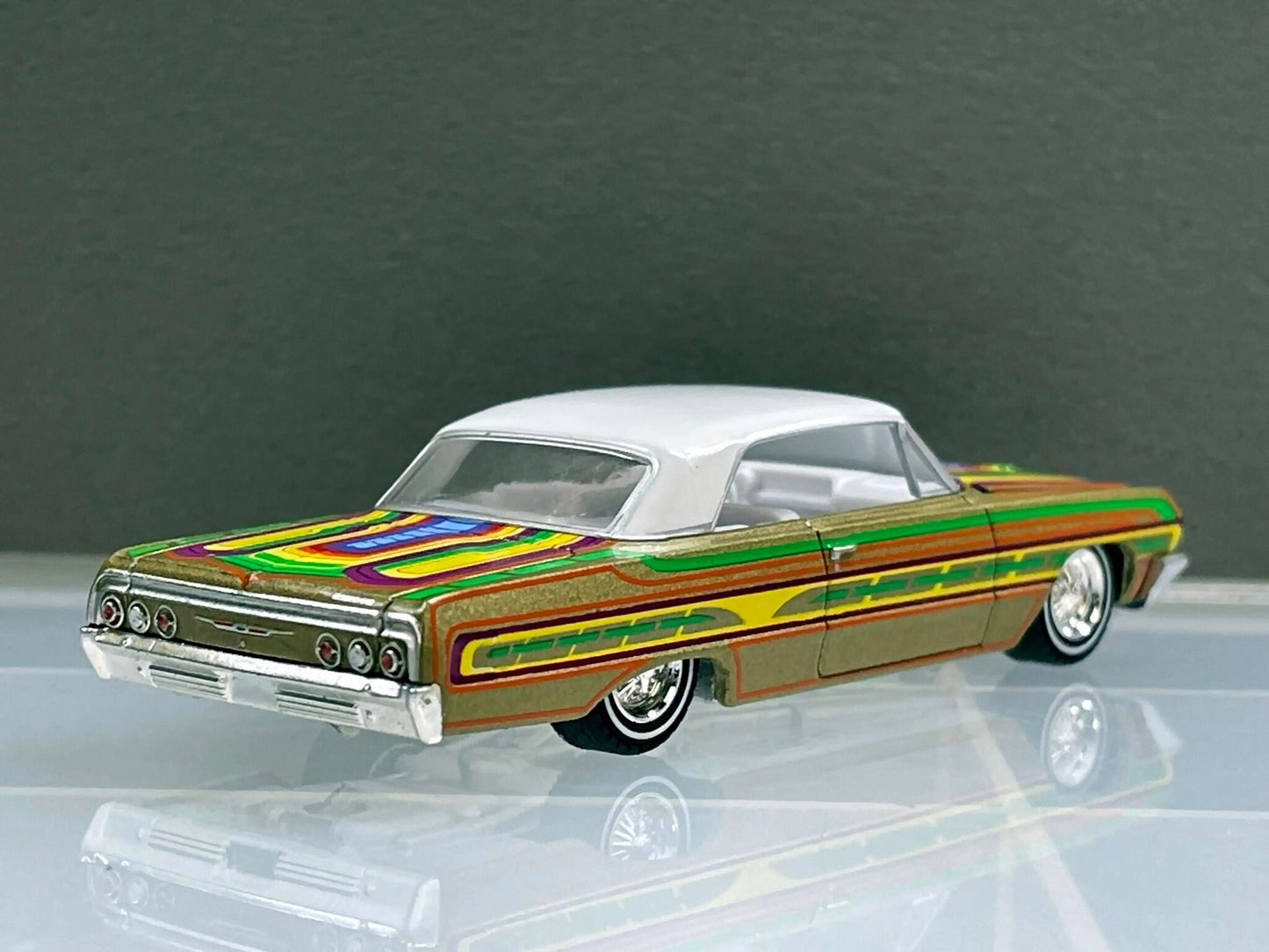 1-64 Scale / S-Scale 1964 Chevrolet Impala LowRider - Great For Dioramas & Diecast Photography (Greenlight)