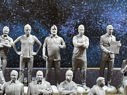 1:64 Miniature Human Figures - Resin / unpainted - great for Dioramas Hot Wheels - Made in the USA LOT 470 - Miniature 1.10
