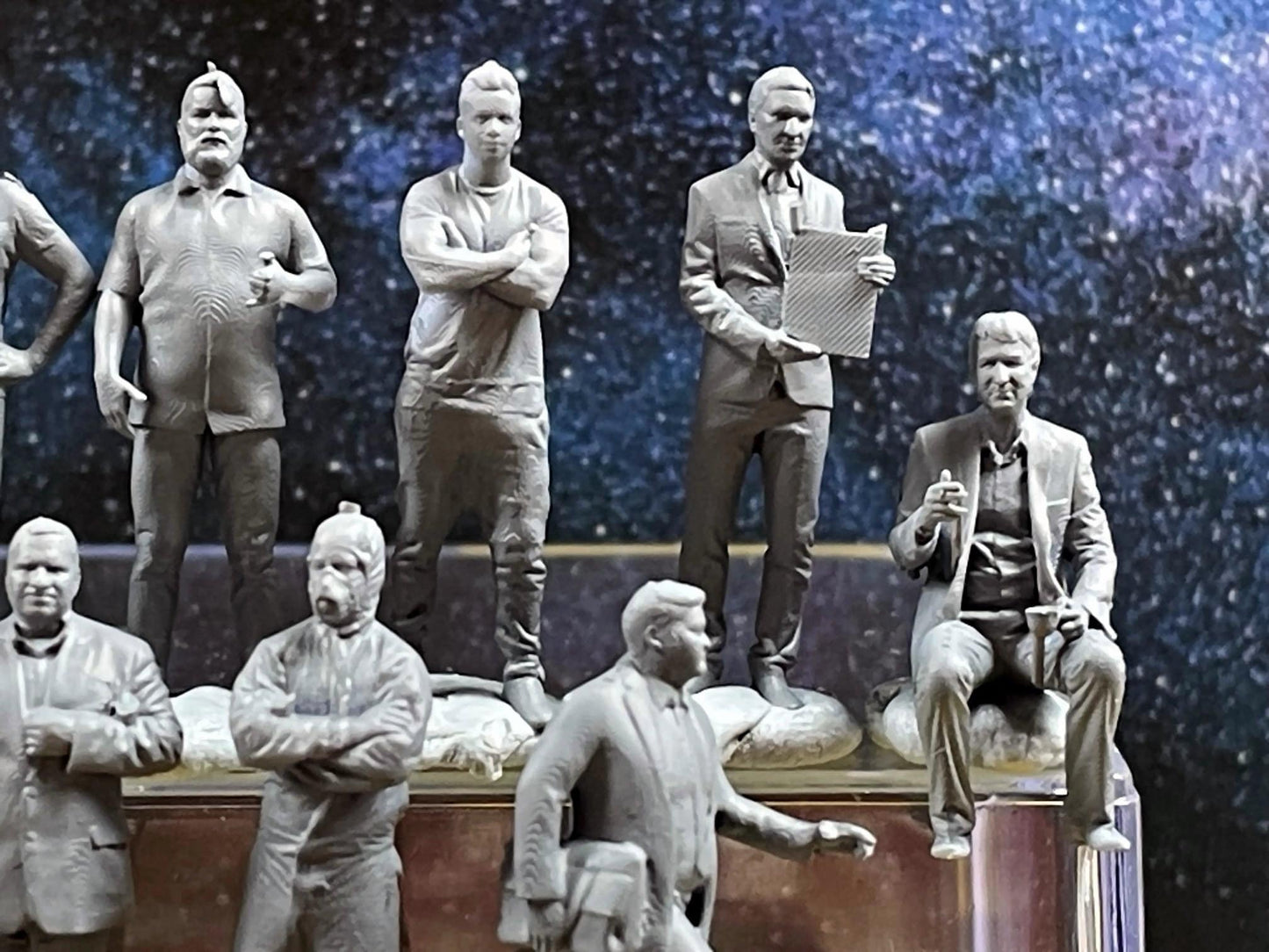 1:64 Miniature Human Figures - Resin / unpainted - great for Dioramas Hot Wheels - Made in the USA LOT 470 - Miniature 1.10