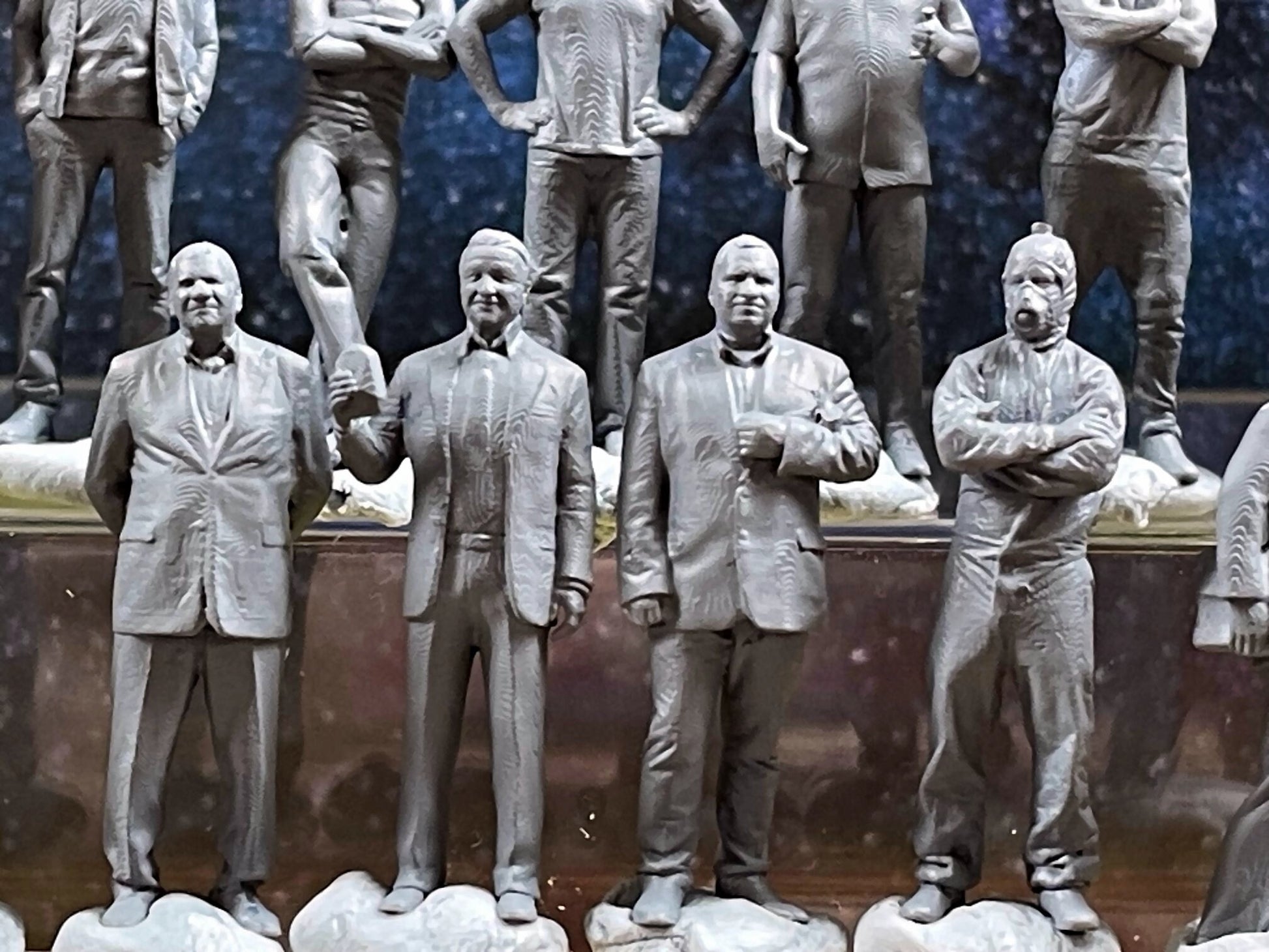 1:64 Miniature Human Figures - Resin / unpainted - great for Dioramas Hot Wheels - Made in the USA LOT 470 - Miniature 1.10