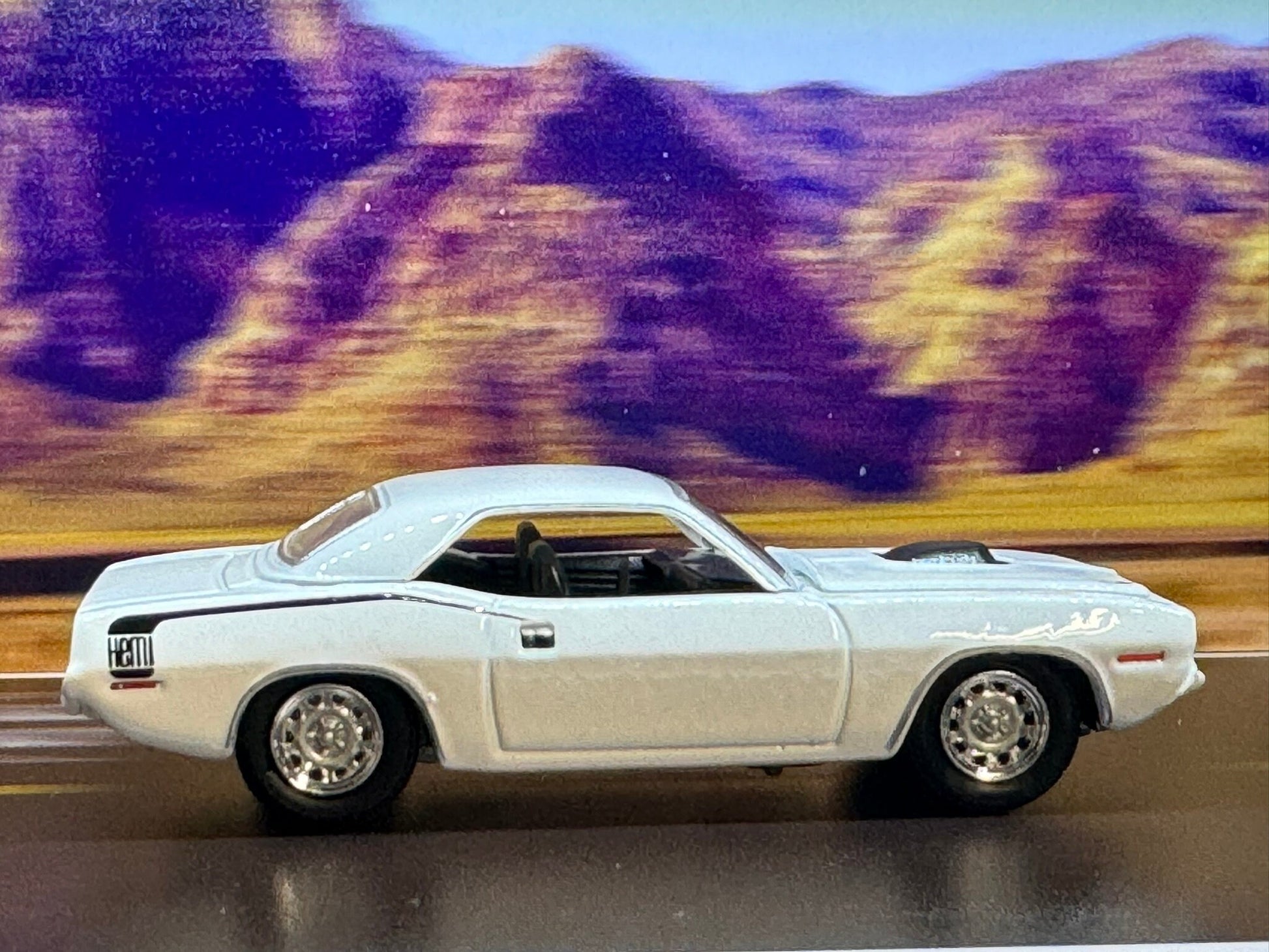 1-64 Scale / S-Scale 1970 Plymouth HEMI Cuda- Great For Dioramas & Diecast Photography (GL)