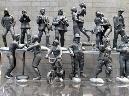 1:64 Miniature Human Figures - Resin / unpainted - great for Dioramas Hot Wheels - Made in the USA LOT 492 - Miniature 1.10