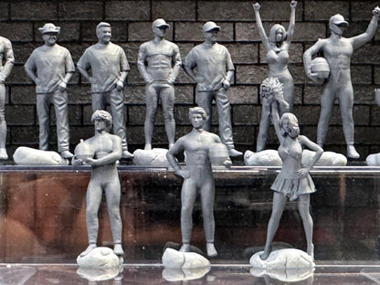 1:64 Miniature Human Figures - Resin / unpainted - great for Dioramas Hot Wheels - Made in the USA LOT 331 - Miniature 1.10