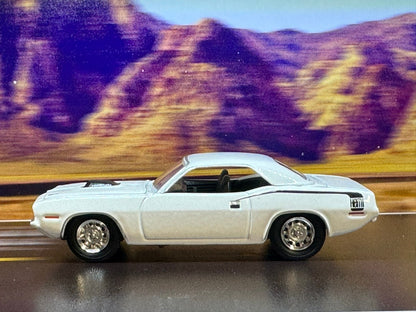 1-64 Scale / S-Scale 1970 Plymouth HEMI Cuda- Great For Dioramas & Diecast Photography (GL)