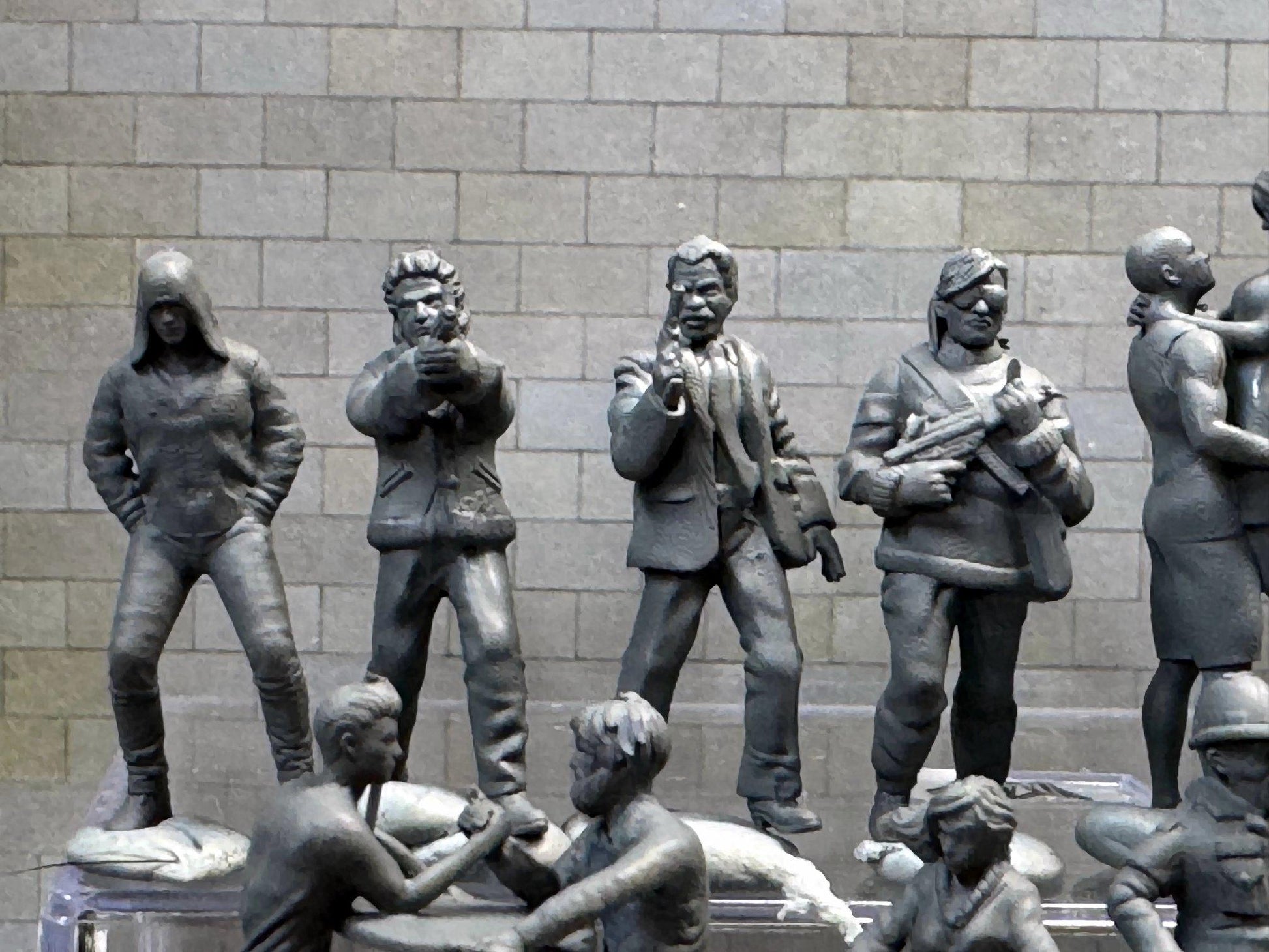 1:64 Miniature Human Figures - Resin / unpainted - great for Dioramas Hot Wheels - Made in the USA LOT 492 - Miniature 1.10