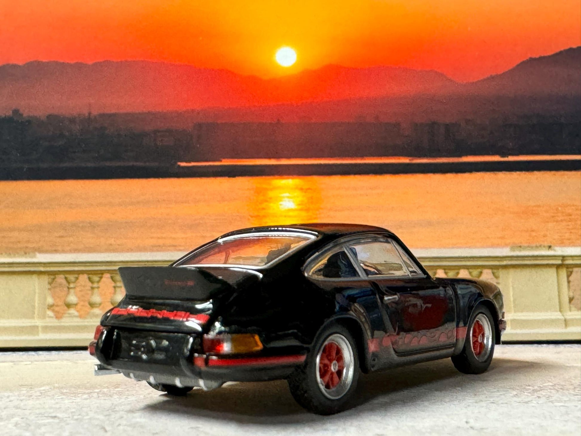 1-64 Scale / S-Scale Porsche 911 Carrera RS 2.7- Great For Dioramas & Diecast Photography (MiniGT)