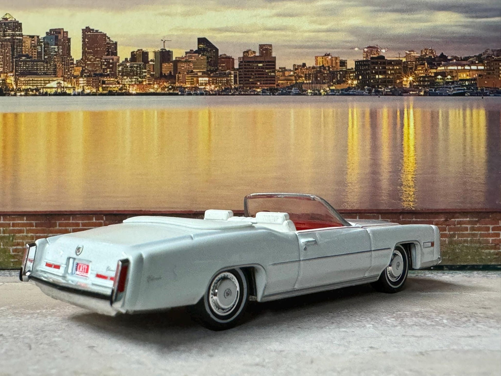 1-64 Scale / S-Scale 1976 Cadillac Eldorado Convertible - Great For Dioramas & Diecast Photography (GL)