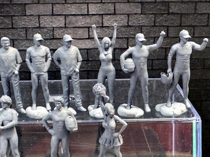 1:64 Miniature Human Figures - Resin / unpainted - great for Dioramas Hot Wheels - Made in the USA LOT 331 - Miniature 1.10