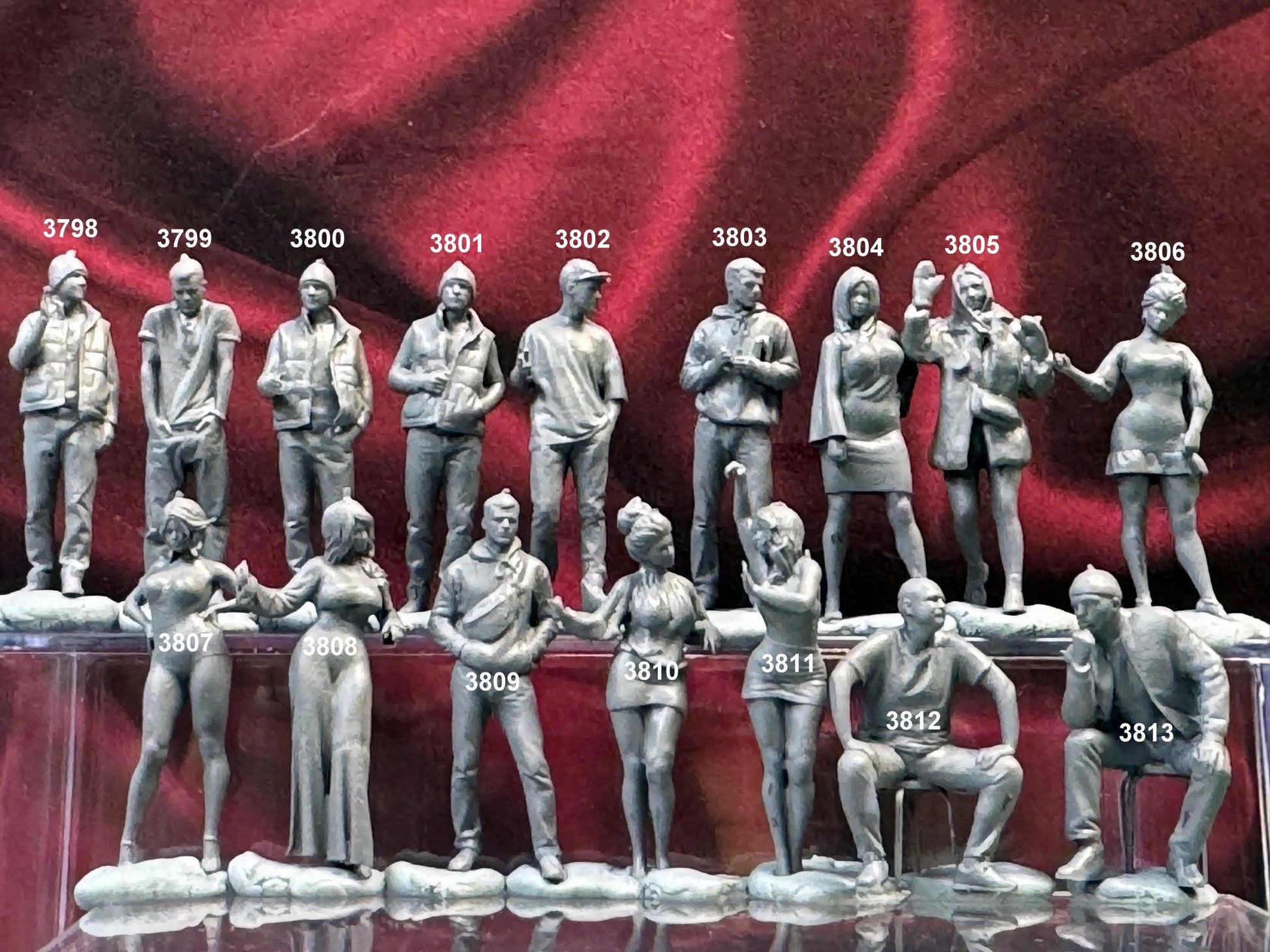 1:64 Miniature Human Figures - Resin / unpainted - great for Dioramas Hot Wheels - Made in the USA LOT 396 - Miniature 1.10